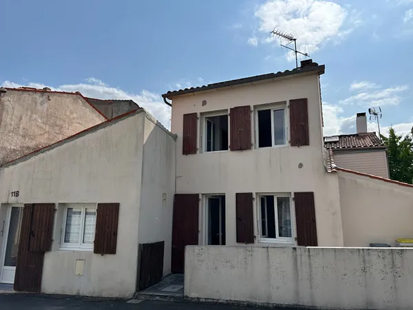 Maison meublée Tonnay Charente 2 pièce(s) 54.42 m2