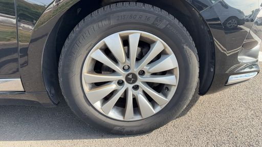 DS DS5 1.6 BlueHDi 120 - Business – 2017 – 143266 km – Diesel – Boîte Manuelle — photo 12