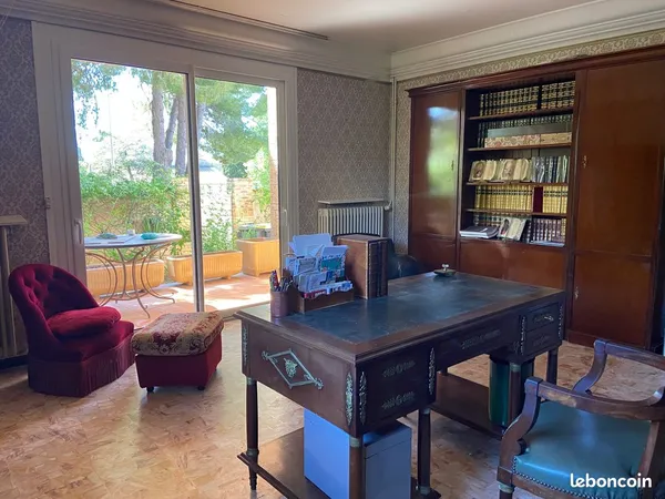 Grande MAISON FAMILIALE T6 de 197 m2 - sur terrain arboré piscinable de 540m2