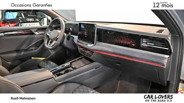 Volkswagen Passat 1.5 etsi opf 150 dsg7 — photo 11