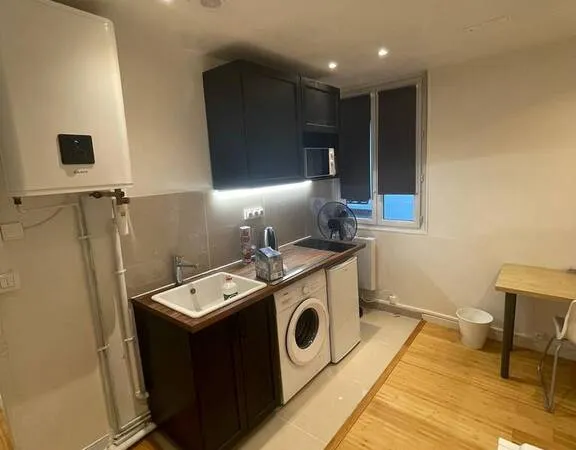 Studio 1 pièce 19 m²
