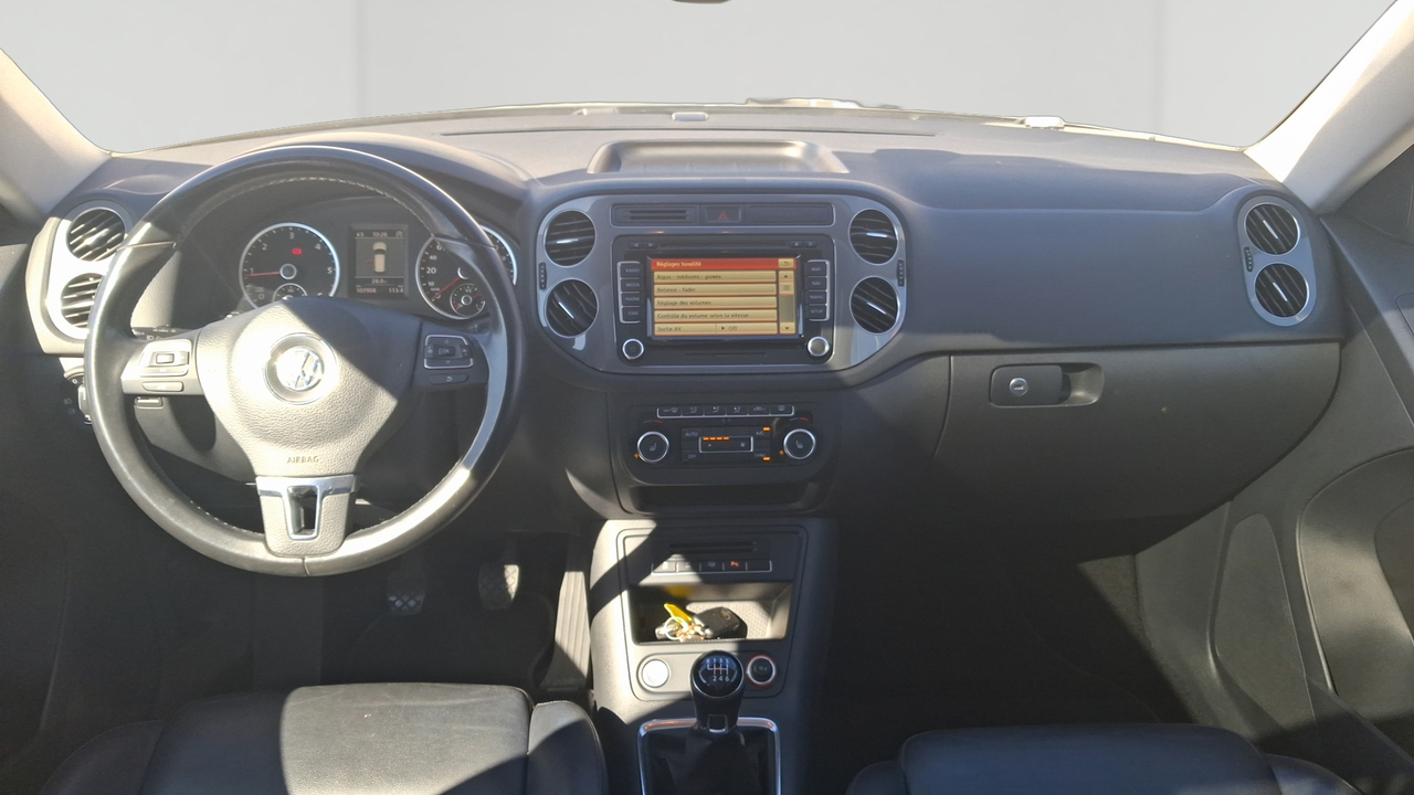 Volkswagen Tiguan 2.0 TDI 140 FAP BlueMotion Technology — photo 9