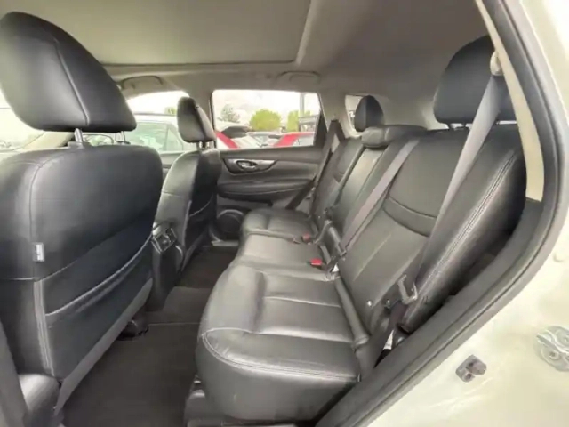 Nissan X-Trail 1.6 dci 130ch tekna — photo 11