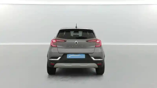 Renault Captur e-tech 145 - 21 — photo 4