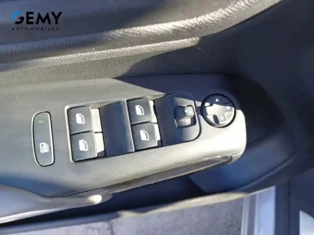 Citroën C5 Aircross hybride rechargeable 225 s&amp;s e-eat8 — photo 12