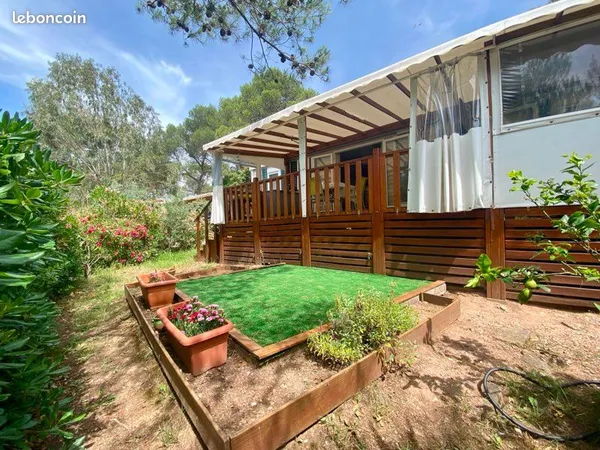 Mobil-home 3 chambres - 40 m² - Oasis Village 5 étoiles - Puget-sur-Argens