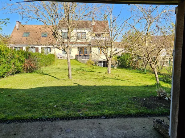 Maison 5-6 chambres / 2 salles d'eau sur grand sous-sol