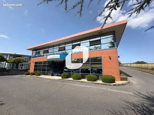 Local d'activité 257 m²