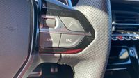 Peugeot 2008 1.2 PureTech 130ch S&S GT EAT8 — photo 25