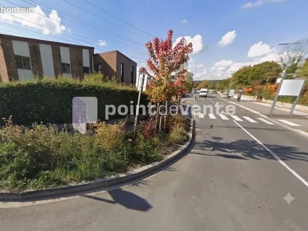 Local commercial 226 m²