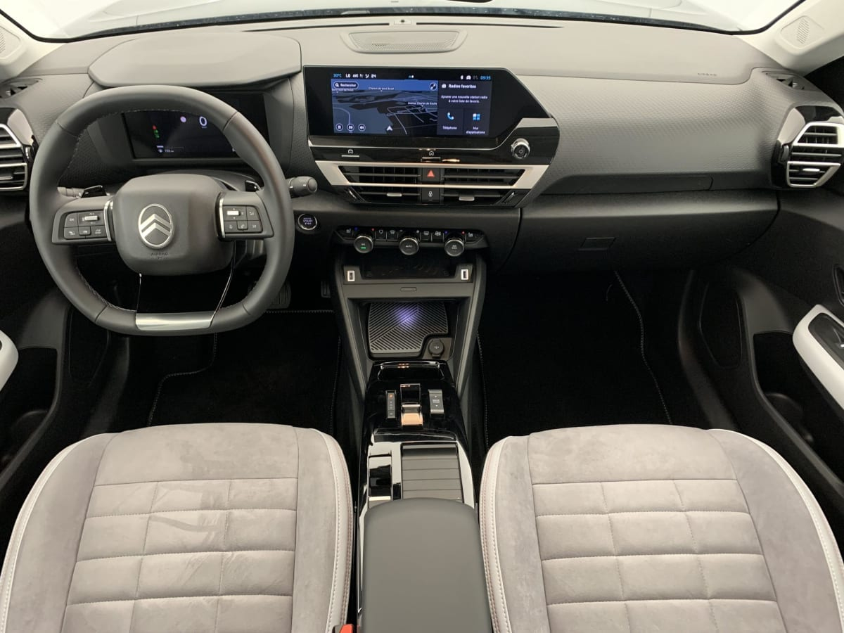 Citroën C4 — photo 12
