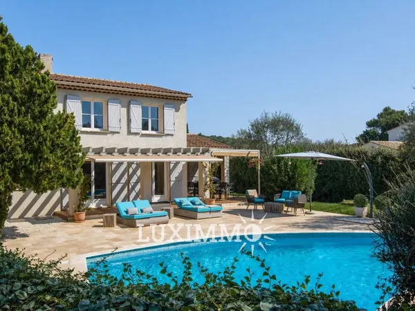 VILLA 4 CH - DOMAINE FERMÉ