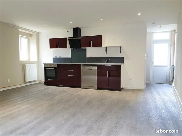 Maison avec jardin clos, terrasse et stationnement privatif - Montréjeau centre