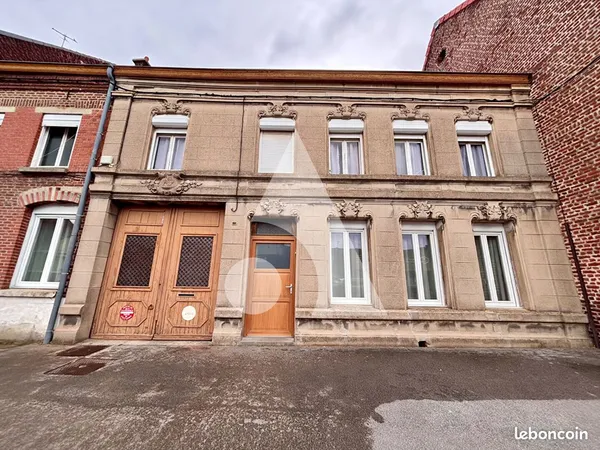 Maison 6 pièces 250 m²