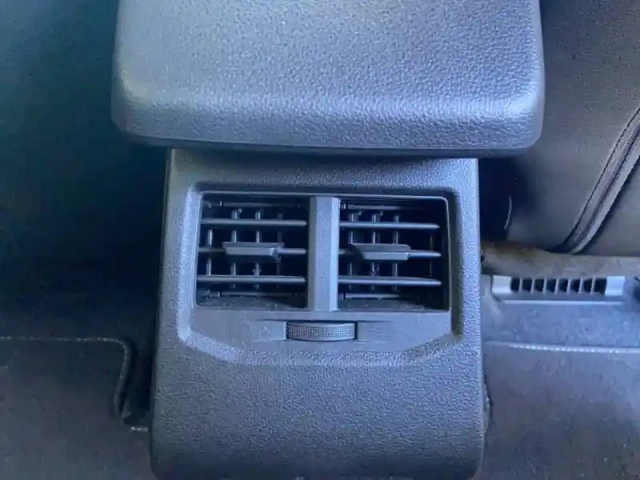 Renault Megane e-tech ev60 220 ch optimum charge — photo 15