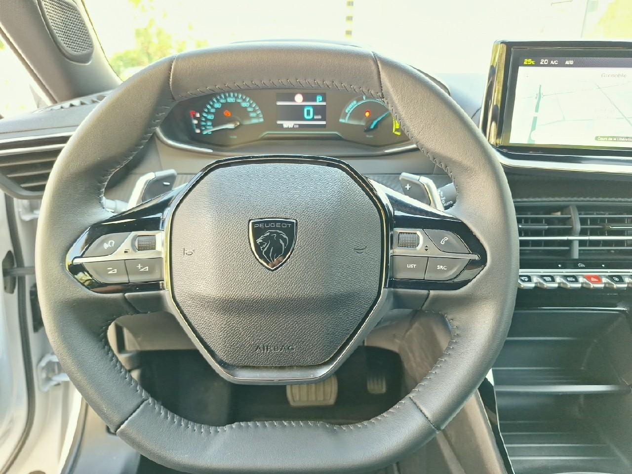 Peugeot 2008 1.2 hybrid 110ch style e-dcs6 — photo 14