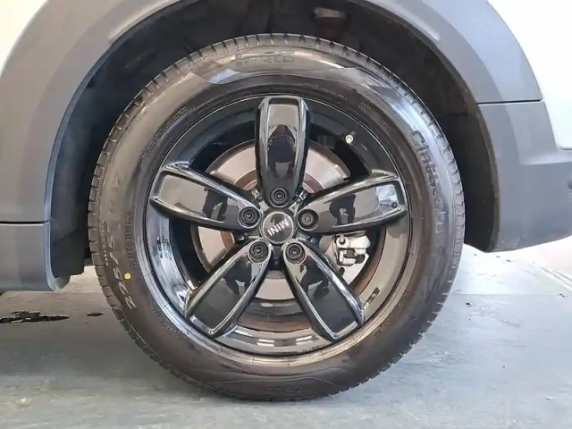 Mini Mini countryman 125 - 95 ch all4 bva6 — photo 9