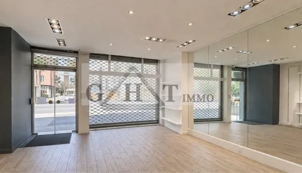 Local commercial 61m2 à vendre Saint Mandé