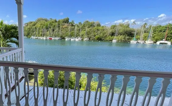 appartement T1 vue marina