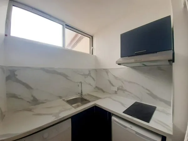 Studio 1 pièce 16 m²