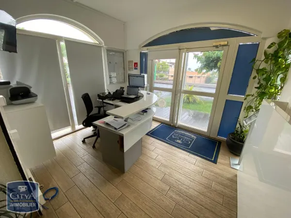 Local commercial 150 m²