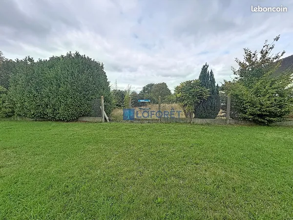 Terrain 1097 m² SAINT GOBAIN