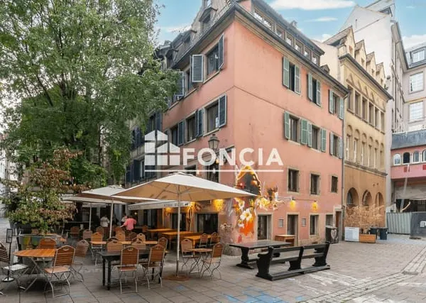 Strasbourg Centre - Ensemble immobilier de 84,56 m² composé de 3 appartements rénovés - 20 064 € de 