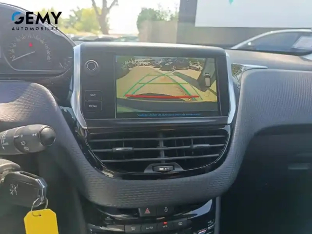 Peugeot 208 puretech 110ch s&amp;s bvm6 — photo 13