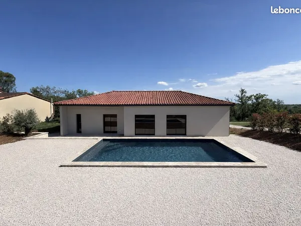 Villa contemporaine neuve - Piscine & Garage - Haut Standing