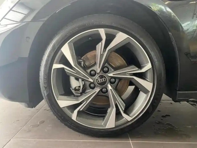 Audi A3 sportback 40 tfsi e 204ch phev s line s tronic 6 — photo 9