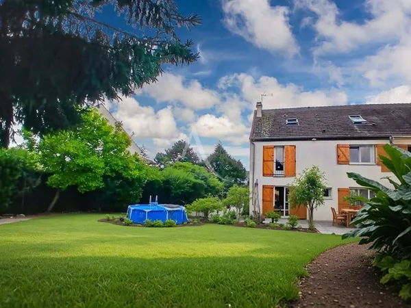 Maison 6 pièces 126 m²