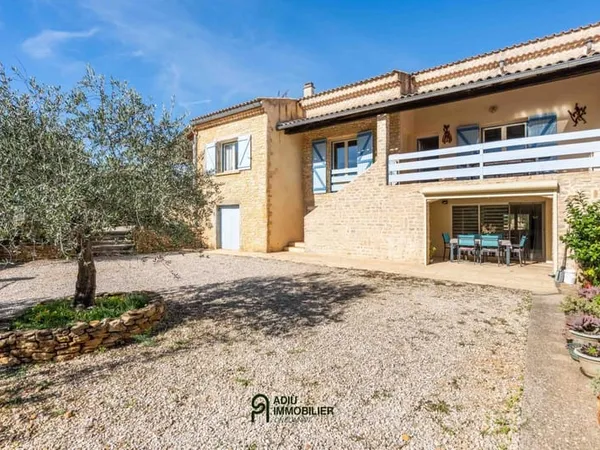 Maison avec dépendance, piscine et garage aux portes de la vallée de la Cèze