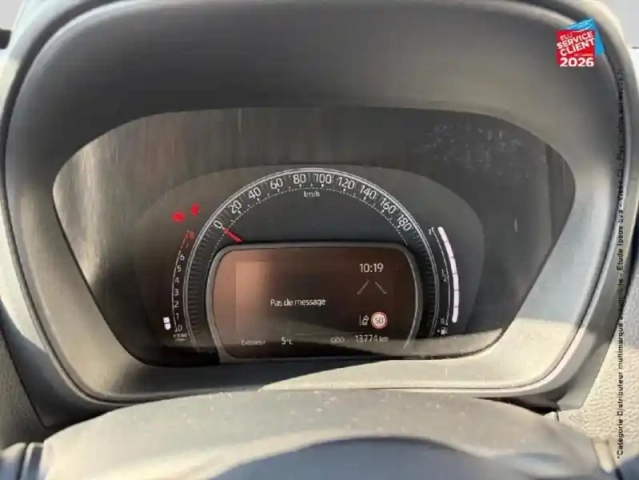 Toyota Aygo X 1.0 vvt-i 72ch dynamic my24 — photo 12