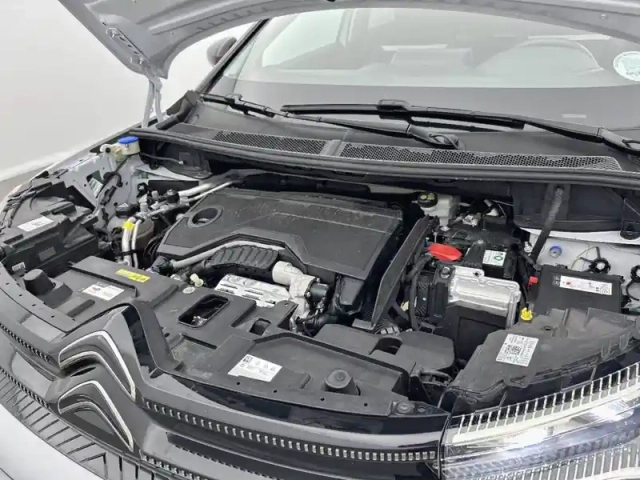 Citroën C5 Aircross hybride 145 e-dcs6 — photo 15