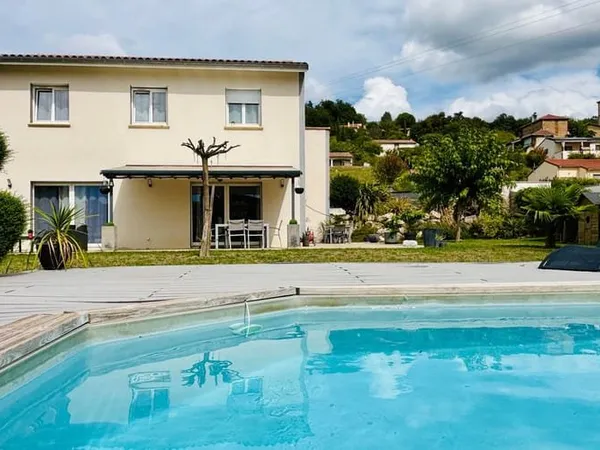 Maison 6 pièces 185 m²
