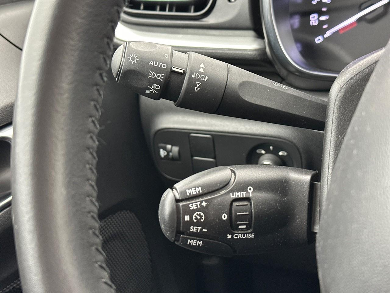Citroën C3 puretech 110 s&s eat6 shine — photo 17