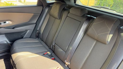 DS DS7 Crossback 1.5 BlueHDi 130 EAT8 - Business – 2019 – 177081 km – Diesel – Boîte Automatique — photo 35