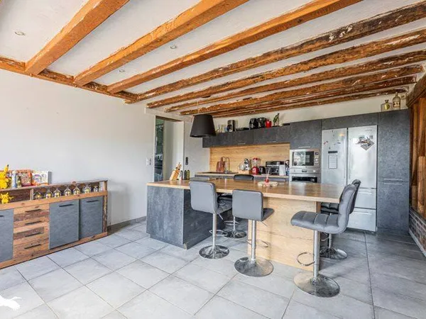 Maison 4 pièces 156 m²