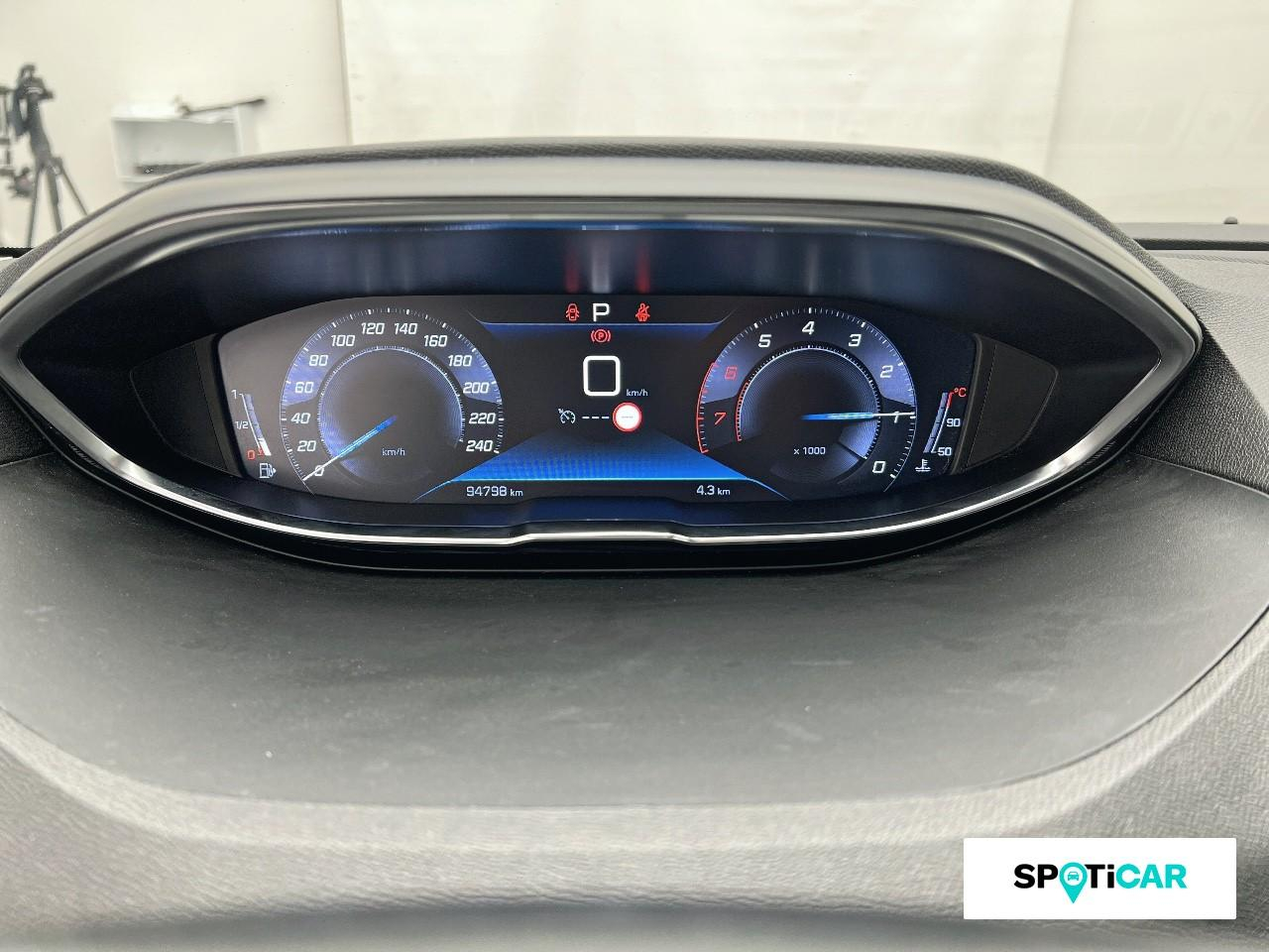Peugeot 3008 1.2 puretech 130ch s&s allure eat8 — photo 17