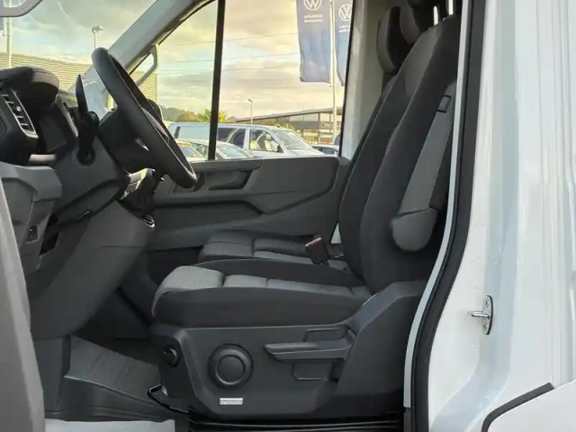 Volkswagen Crafter van 35 l3h3 2.0 tdi 140 ch — photo 30