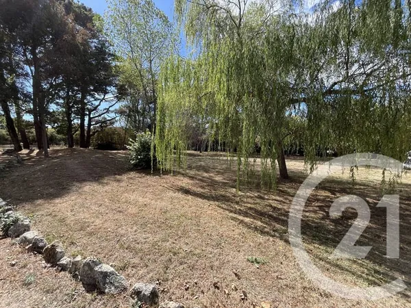 Terrain 1107 m²