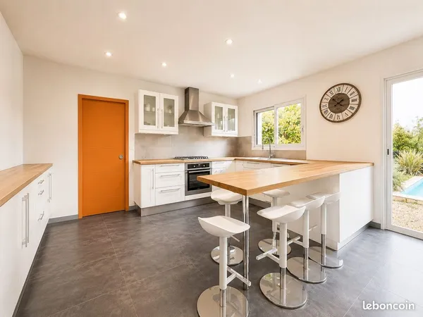 Maison 8 pièces 197 m²