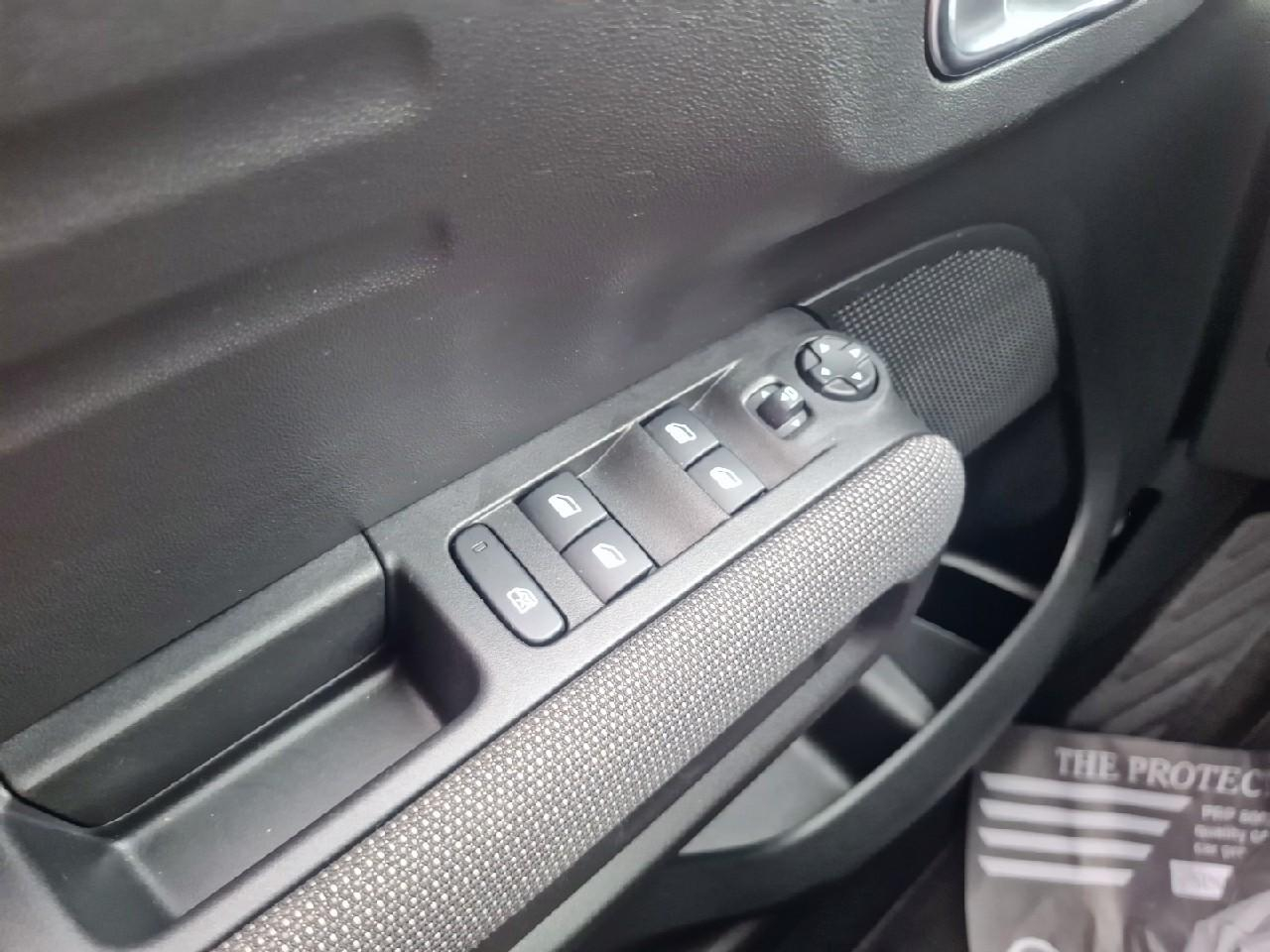 Citroën C3 Aircross puretech 110ch s&s shine — photo 19