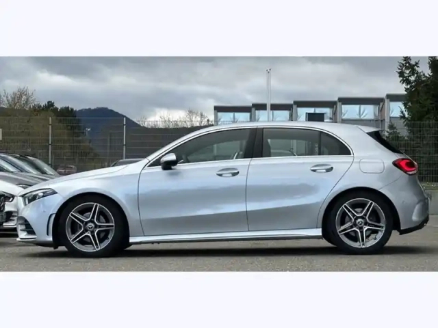 Mercedes Classe A 200 amg line — photo 22