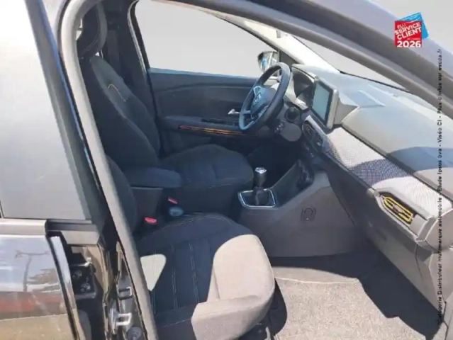 Dacia Sandero 1.0 tce 90ch stepway confort -22 — photo 5