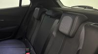 Peugeot 2008 1.2 PureTech 130ch S&S GT EAT8 — photo 13