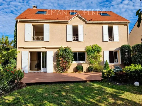 Maison 9 pièces 192 m²
