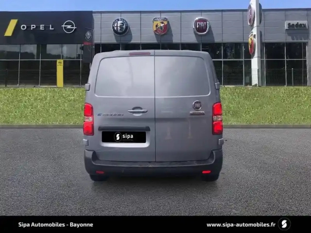 Fiat Scudo e- fourgon 136 50 kwh compact — photo 31