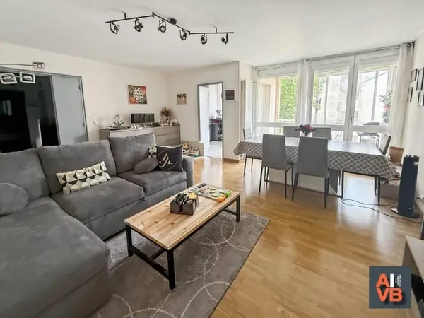 Appartement 3 pièces 77 m²