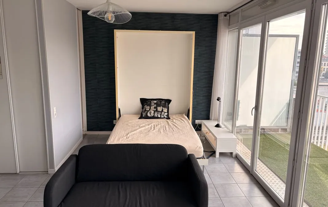 Photo 1
